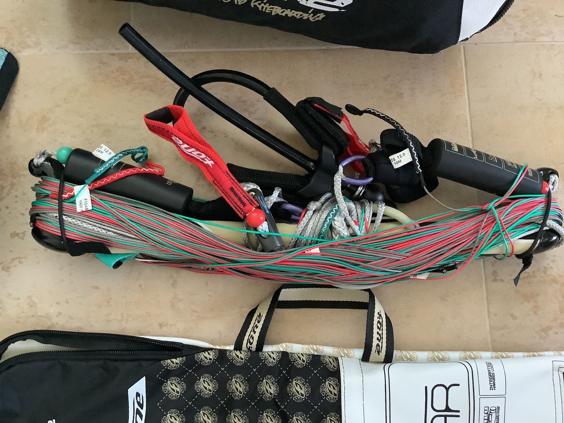 Aquilone: Kite Bandit DOS 9 m2 – Usato da Seuzach venduto da peli543 3