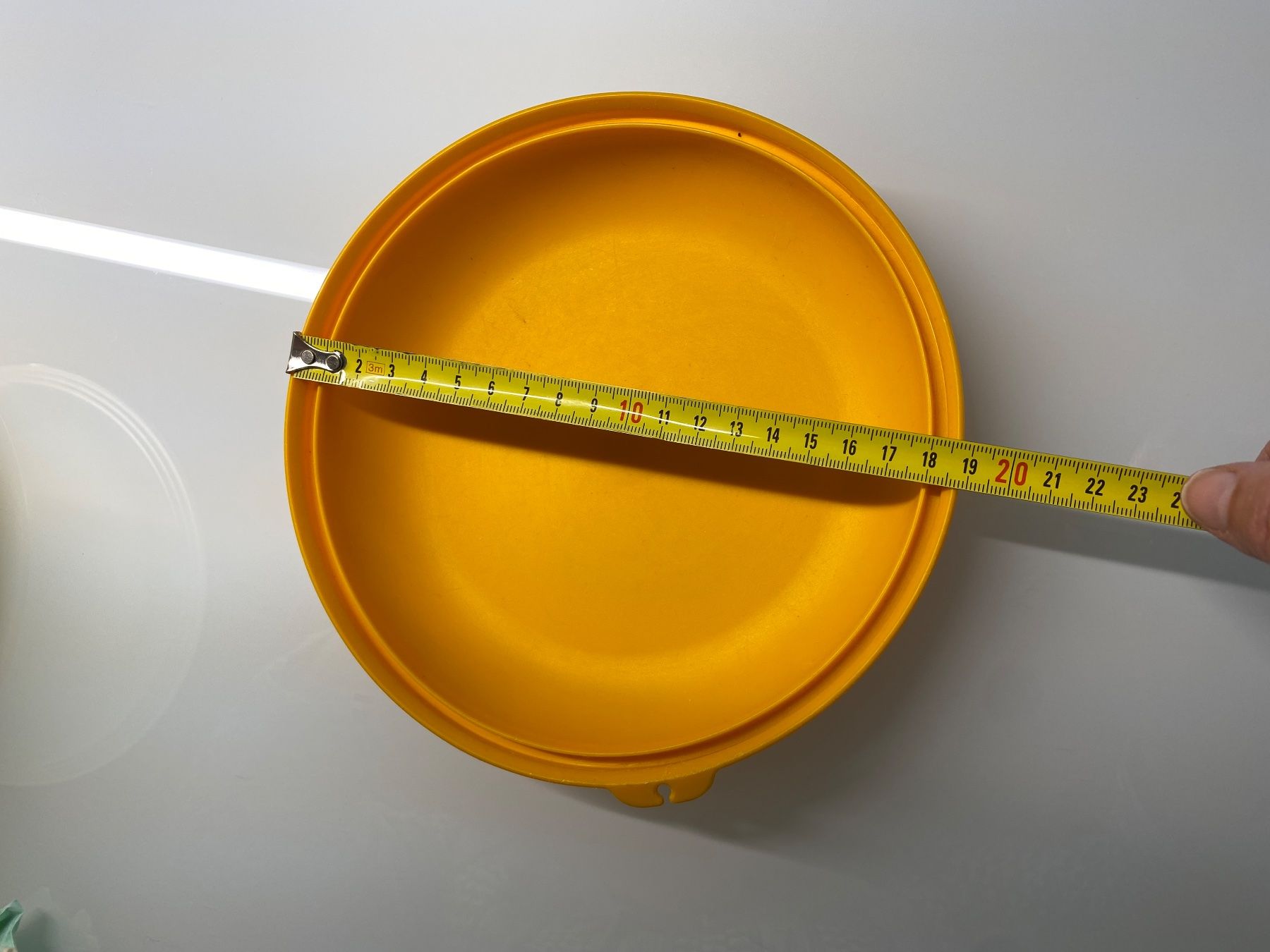 Tupperware Contenitori & Simili: Tupperware Deckel mit Sieb gelb/grün – Usato da Hünibach venduto da nadalila 1