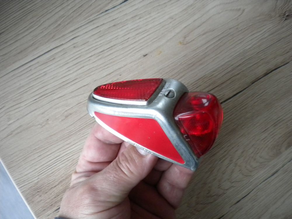 Ancien phare lampe vélo cycle Lucifer Made in Switzerland