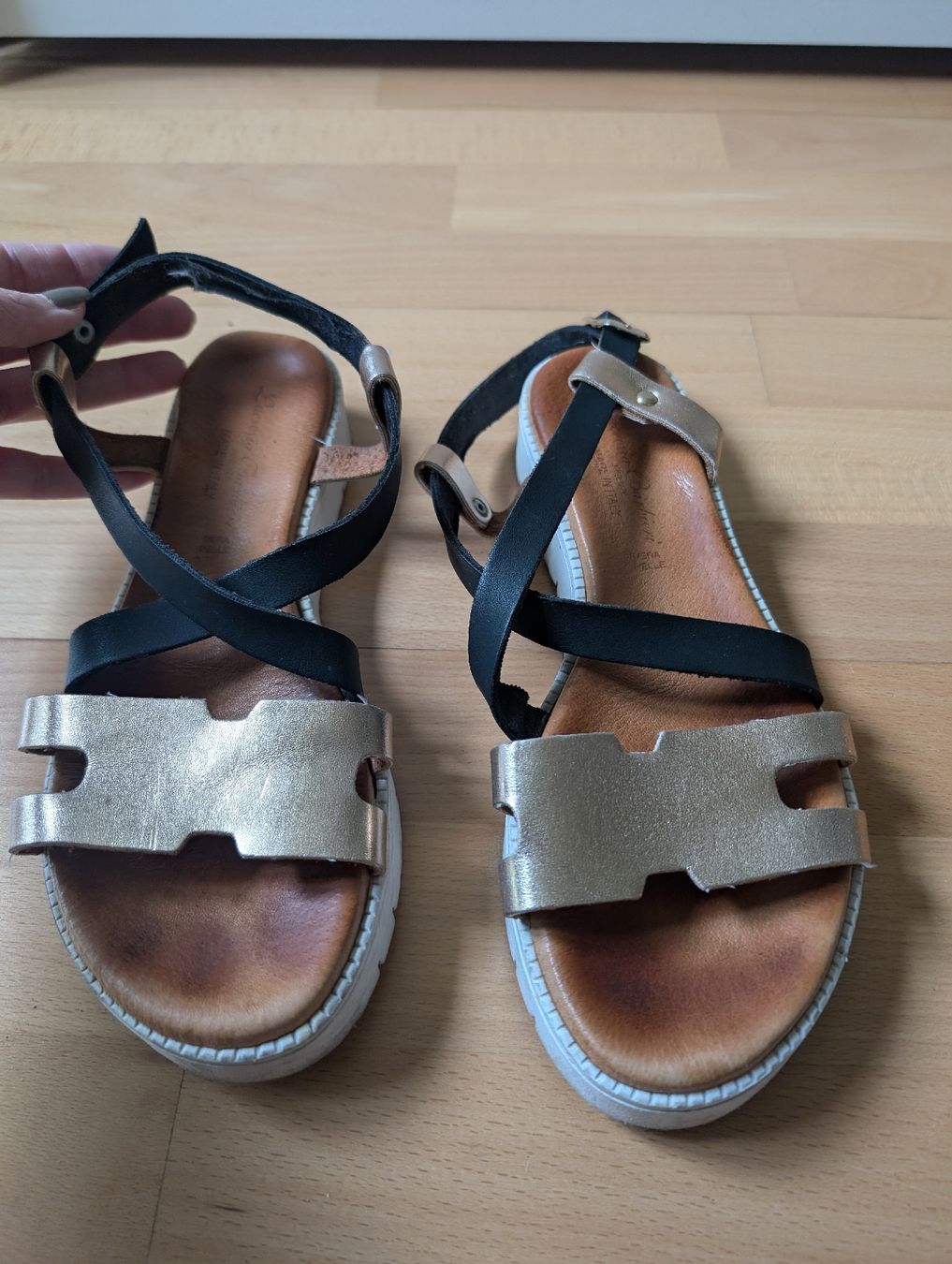 Scarpe da donna: Schuhe – Usato da Wallisellen venduto da sca97 1