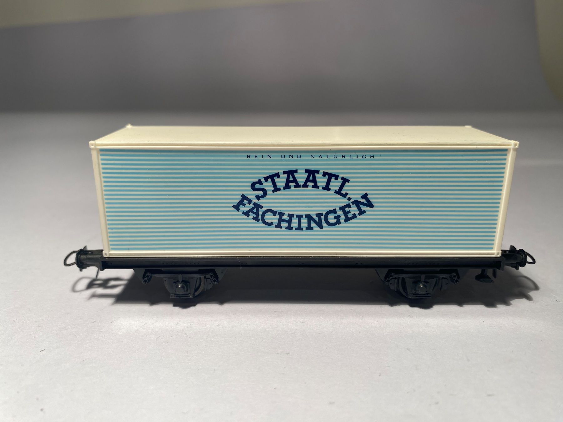 Roco Modellini di ferrovie: Roco Containerwagen STAATL FÄCHINGEN, DC Achsen – Usato da Buchrain venduto da Modellbahn11 1