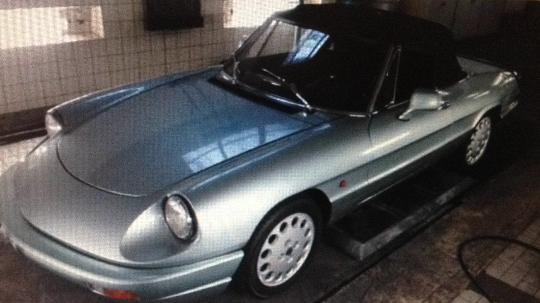 Alfa Romeo Automobili: Alfa Romeo Spider 2.0 Veloce – Usato da Zürich venduto da pie_hgt9