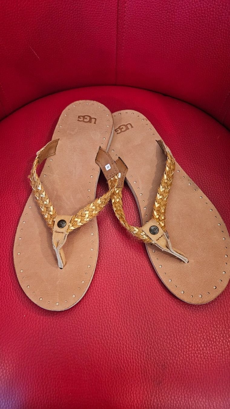 Ugg Damenschuhe: UGG Damen FlipFlops – Neu (gemäss Beschreibung) aus Birrwil von Annaluna