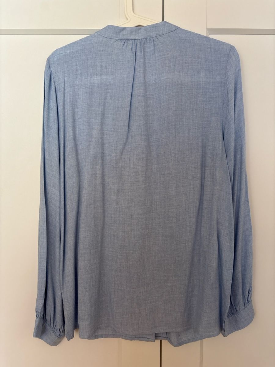 Camicette: Light Blue Button-Up Shirt | Size 38 | New! – Nuovo (secondo la descrizione) da Regensdorf venduto da heg_h8cq 1