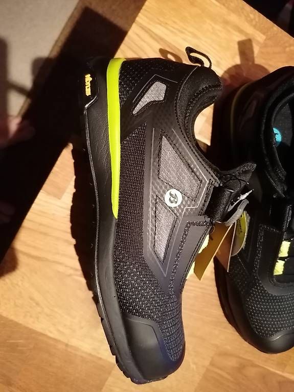 Scarpe da uomo: Sicherheitsschuhe – Usato da Adliswil venduto da elch124 1