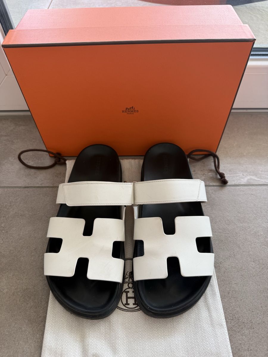 Hermès Scarpe da donna: Hermès Sandales d'été blanches – Usato da Tavannes venduto da MFREI19