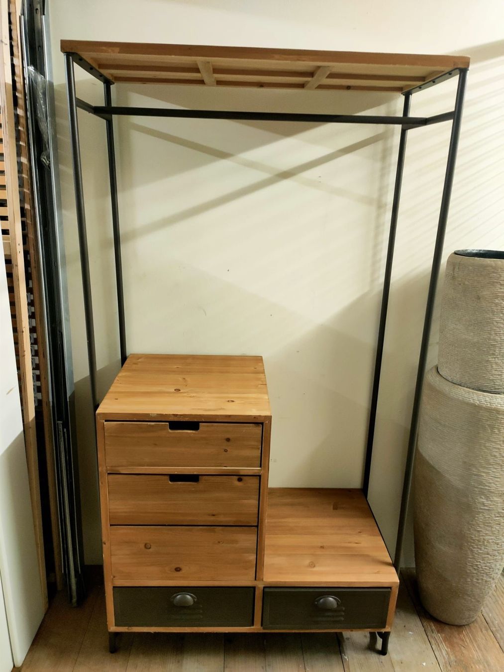 Armadi: Wardrobe with drawers – Usato da Zürich venduto da sar_wqn7