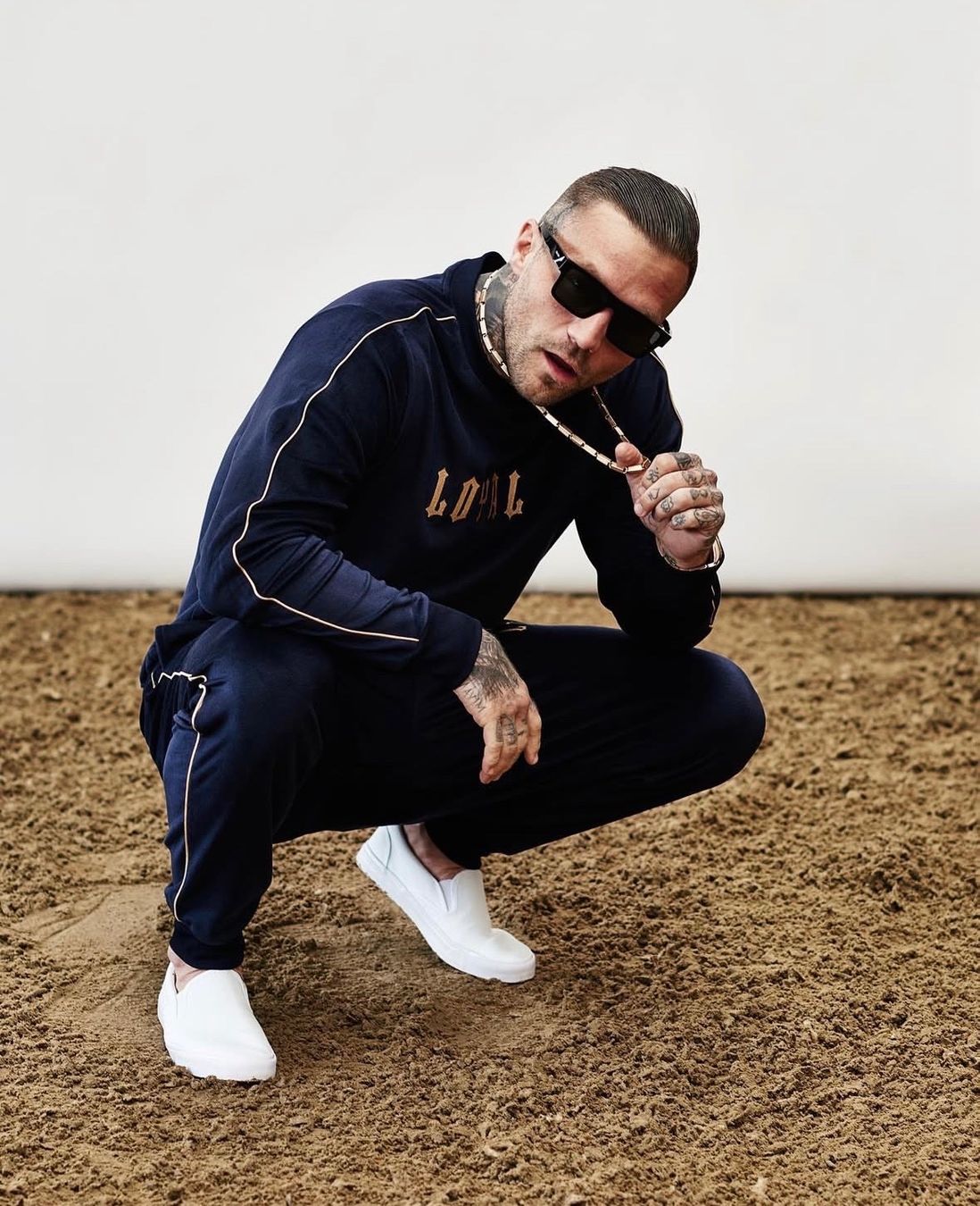 Pullover & Sweatshirts: Loyal Athletics Navy Velour sweater – Neu (gemäss Beschreibung) aus Boll von lsc_t8bl