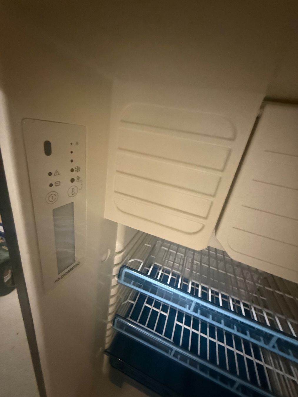 Frigoriferi: Dometic CoolMatic CRX-140 Kompressor-Kühlschrank – Usato da Lengnau AG venduto da PwieP 4