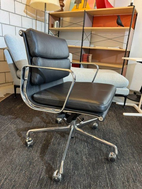 Vitra Poltrone: Vitra Softpad EA 217, neuwertig – Usato da Zollikofen venduto da OberliAG 2
