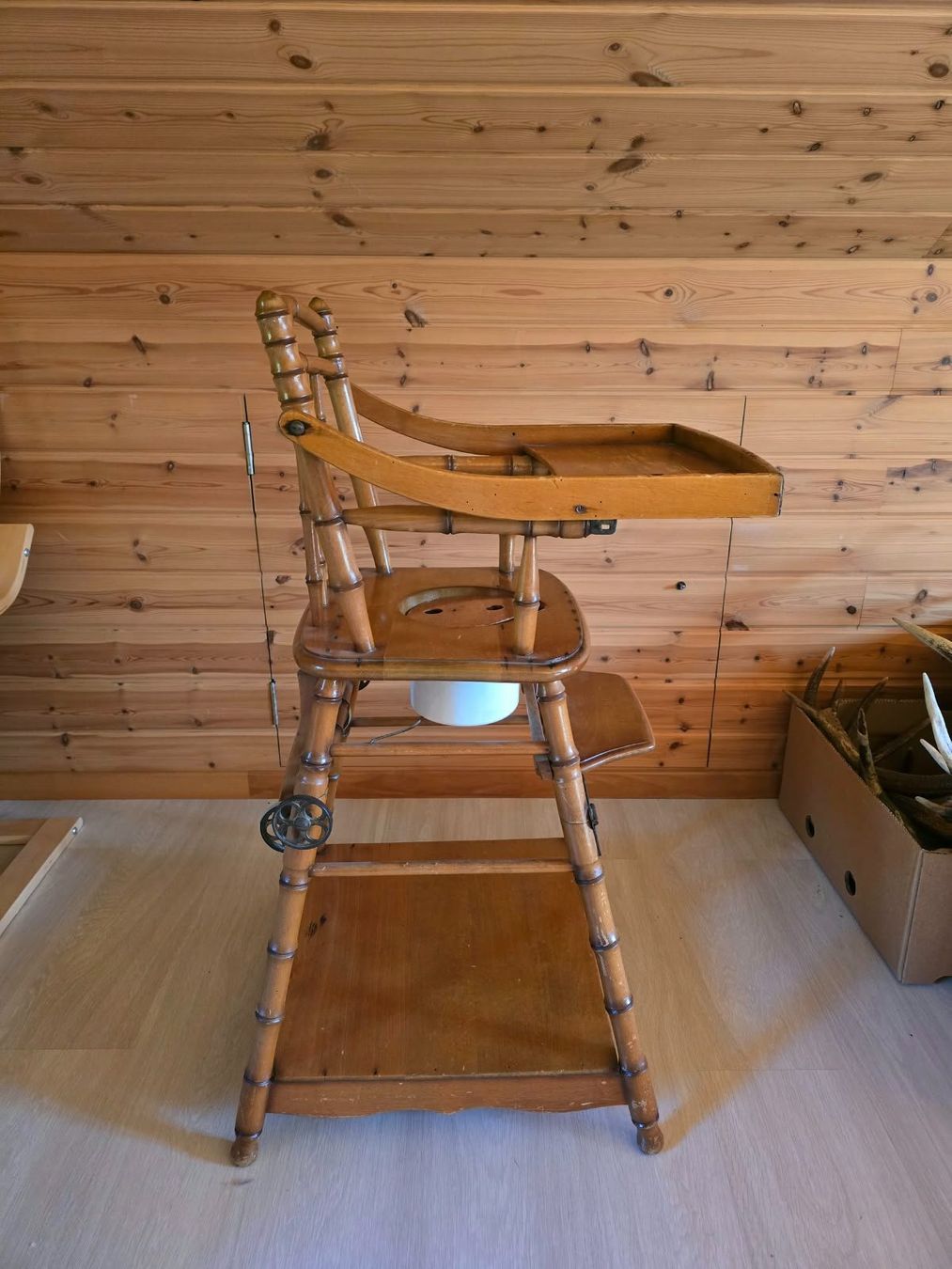 Chaises hautes: Kinderhochstuhl – D'occasion à Schübelbach par Mamime 1