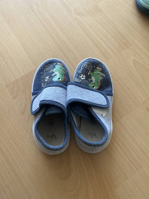 Schuhe für Jungen: Kinder Schuhe  – Gebraucht aus Zürich von ER- 1