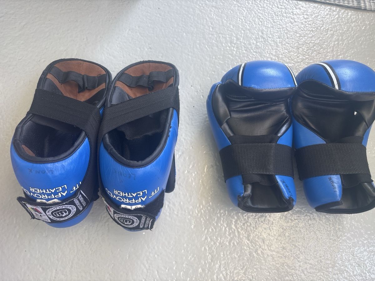 Guanti & manicotti: Boxhandschuhe  – Usato da Rüti ZH venduto da leo_2klm 1