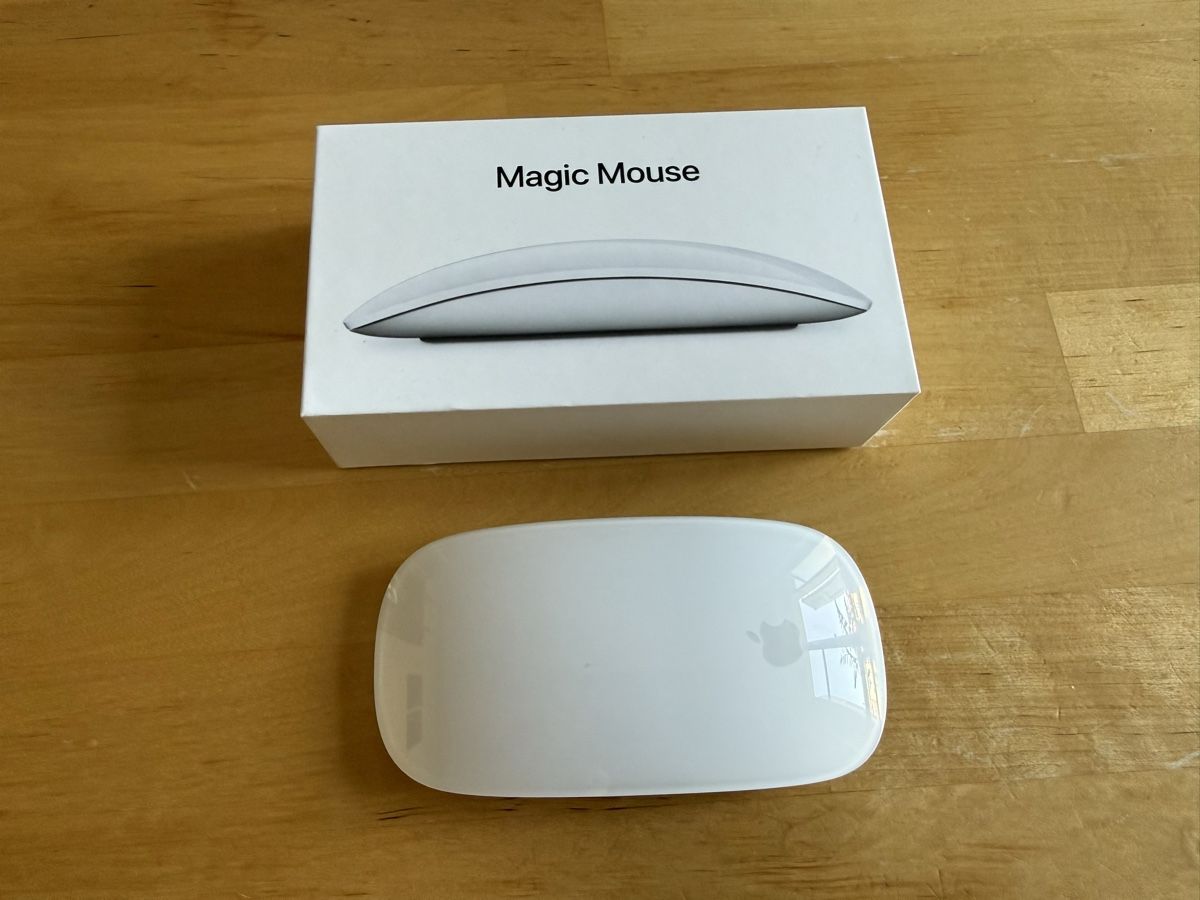 Apple Souris: Apple Magic Mouse - Model MK2E3Z – D'occasion à Genève par kentdelahaye