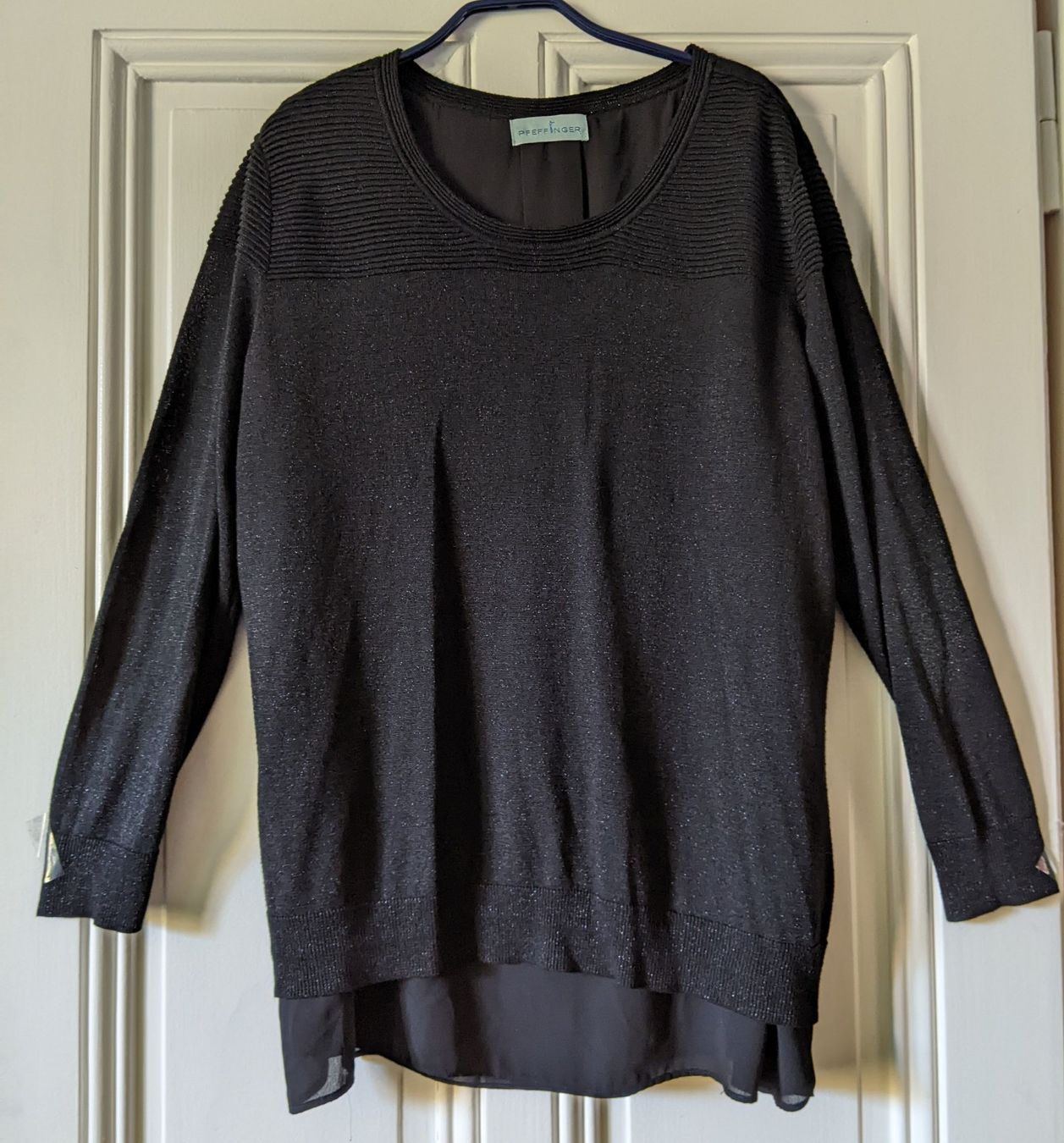 Pullover & Sweatshirts: PFEFFINGER : Pull de soirée fendu dans le dos XL-XXL – Gebraucht aus Petit-Lancy von lilycerise 1