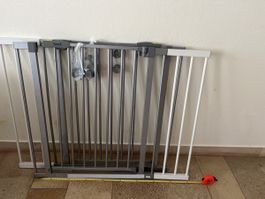 2x Tür- oder Treppenabsperrgitter von Hauck +Verlängerung 