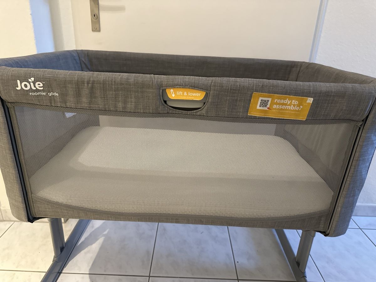 Letti: Joie Roomie Glide Bedside Crib, gently used – Usato da Zürich venduto da car_68nt 2