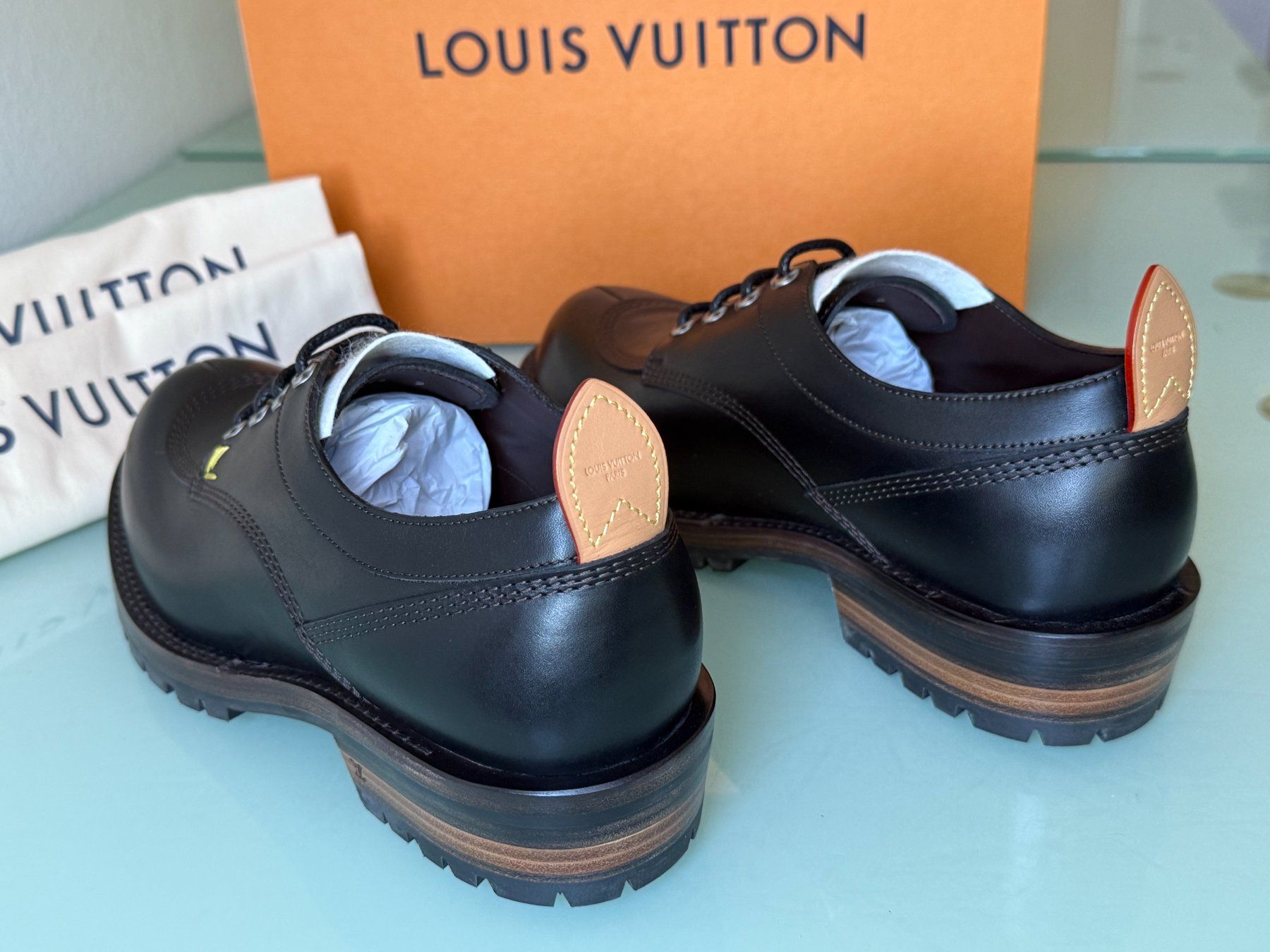 Louis Vuitton Scarpe da uomo: LOUIS VUITTON LV Sierra Derbies Low Boots Stiefel 43.5 NEU – Nuovo e nell'imballaggio originale da Kreuzlingen venduto da kruezbiz 1