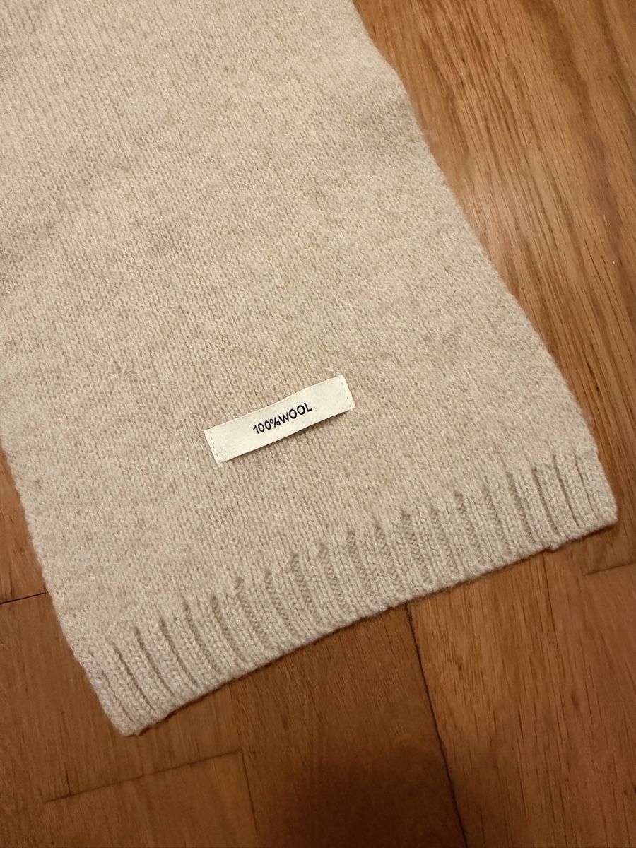 Foulard & Sciarpe: Weicher Wollschal aus 100% Wolle. – Usato da Adliswil venduto da StephanieAnnina 1
