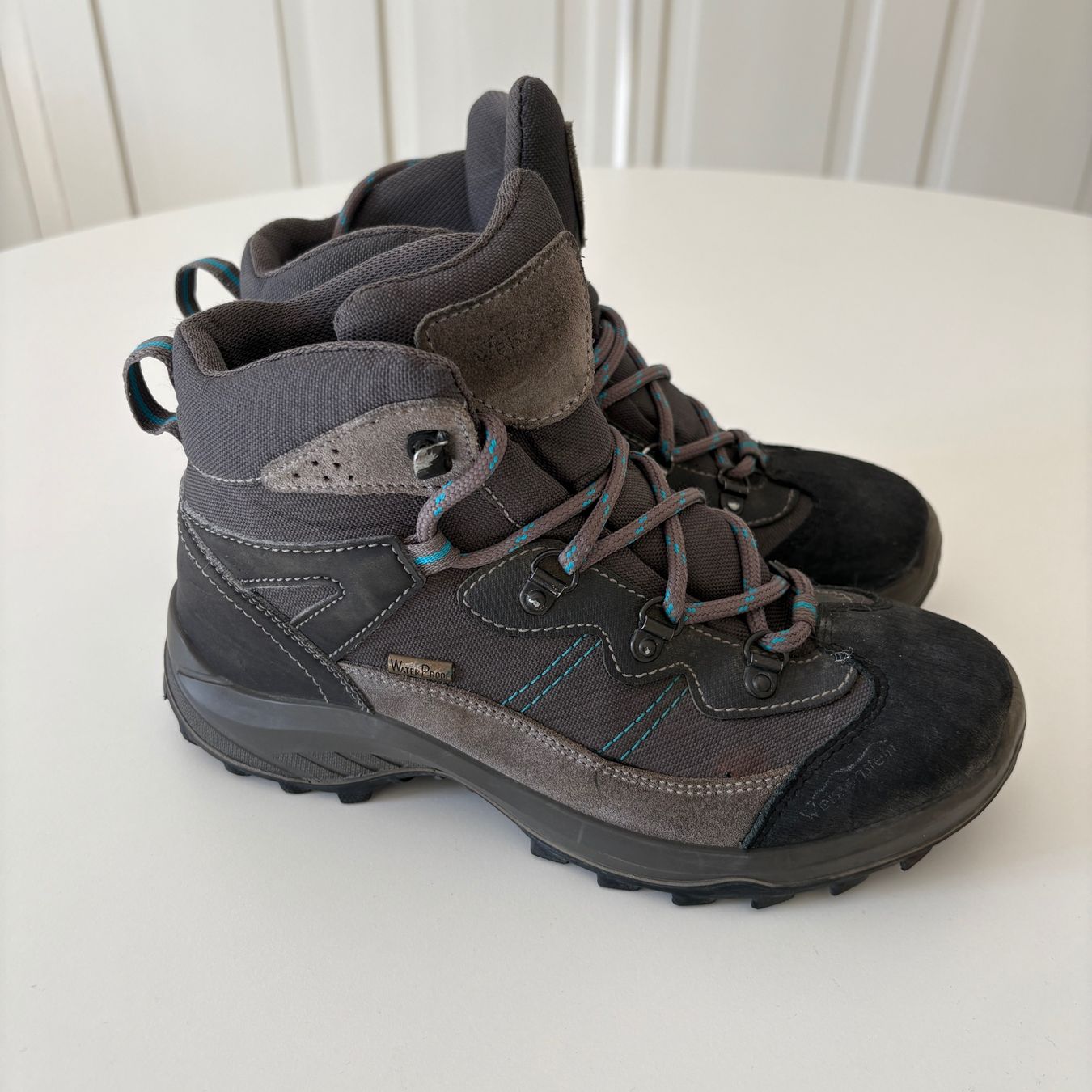 Scarpe per ragazzi: Wanderschuhe Gr. 37 – Usato da Zürich venduto da Malf_007 2