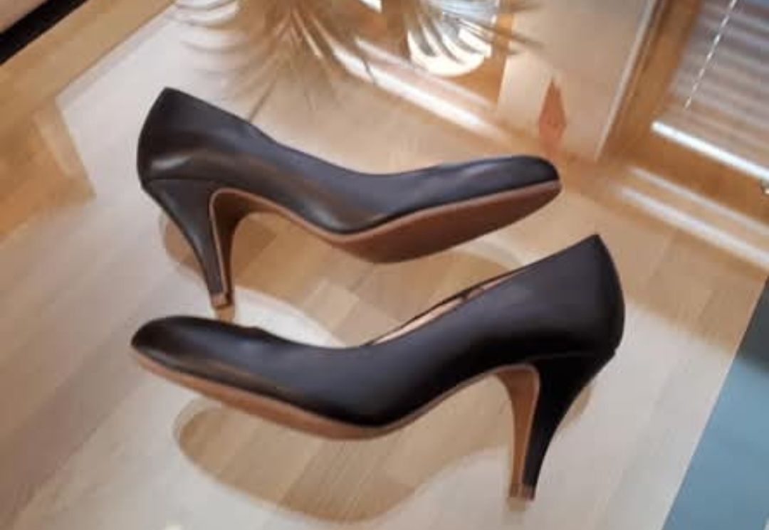 Scarpe da donna: Varese Leder Pumps Gr 36 – Nuovo (secondo la descrizione) da Zizers venduto da toasty01 2