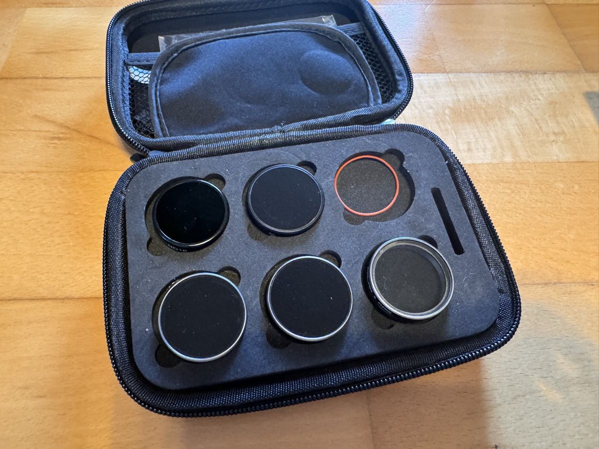 DJI RC Modellbau: DJI Phantom 4 Set, 2 controllers and filters.  – Gebraucht aus Zürich von kou_zyw6 7