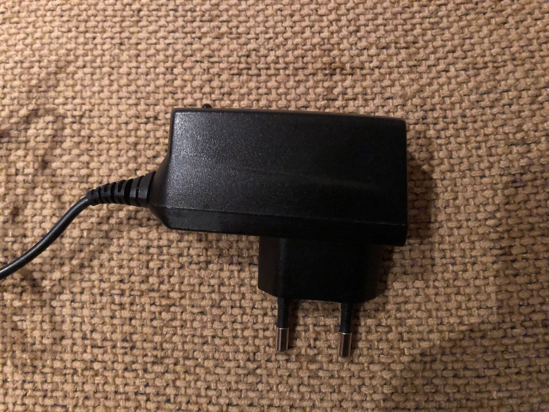 Caricabatterie: Chargeur  Model AIT 50700 – Usato da thonex venduto da begochiqui 4