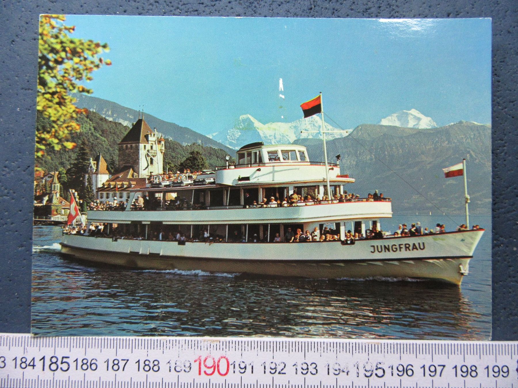 Cartoline postali: THUNERSEE MS JUNGFRAU STARK BELEBT AK BEO KLEBERREST – Usato da Ettingen venduto da Hausi4711
