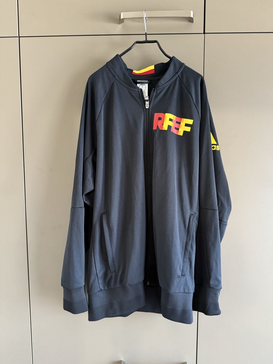 Adidas Giacche: Fussballtrainingsjacke Spanien RFEF Adidas – Nuovo (secondo la descrizione) da Zwingen venduto da mpr_7ykk