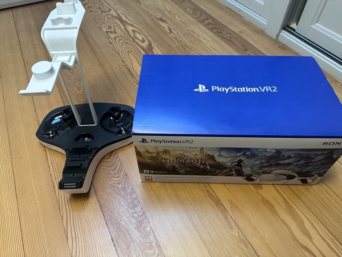 Sony Casco VR: Sony PlayStation VR2 Headset mit Ladestation gebraucht – Usato da Vessy venduto da lio_v8zn 4