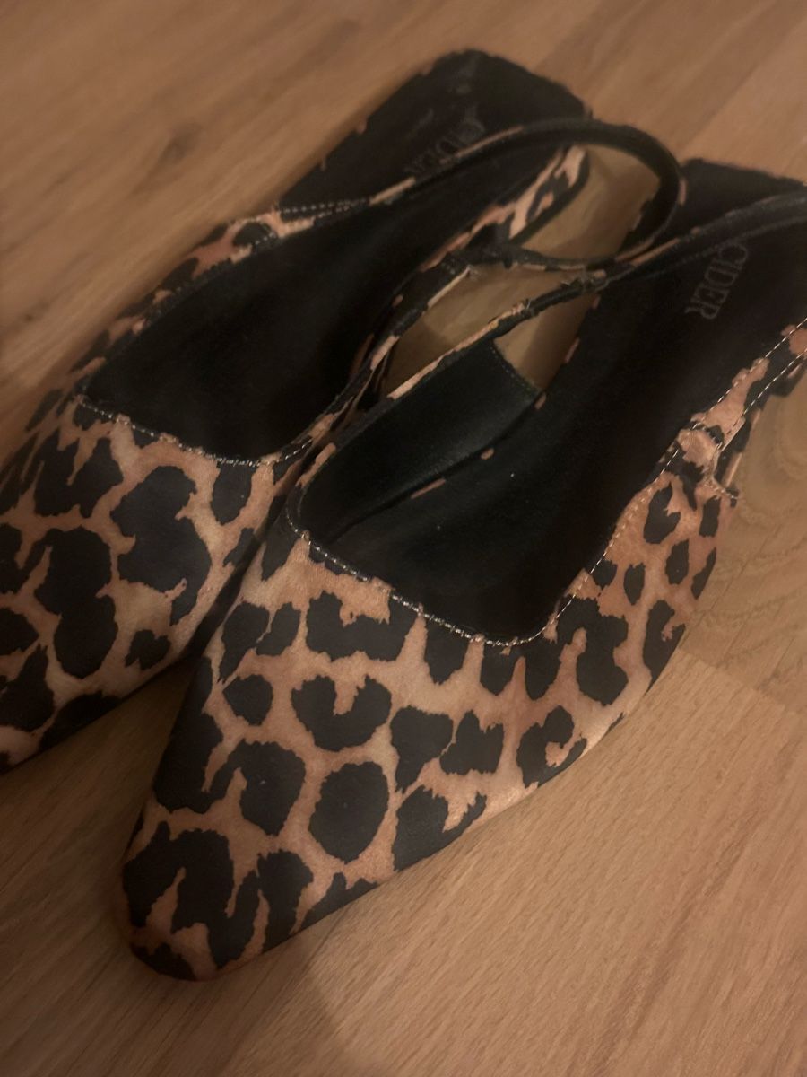 Scarpe da donna: Sling backs pumps ballerinas 40 Leopard – Usato da Triengen venduto da Meetmeatthebodega 1