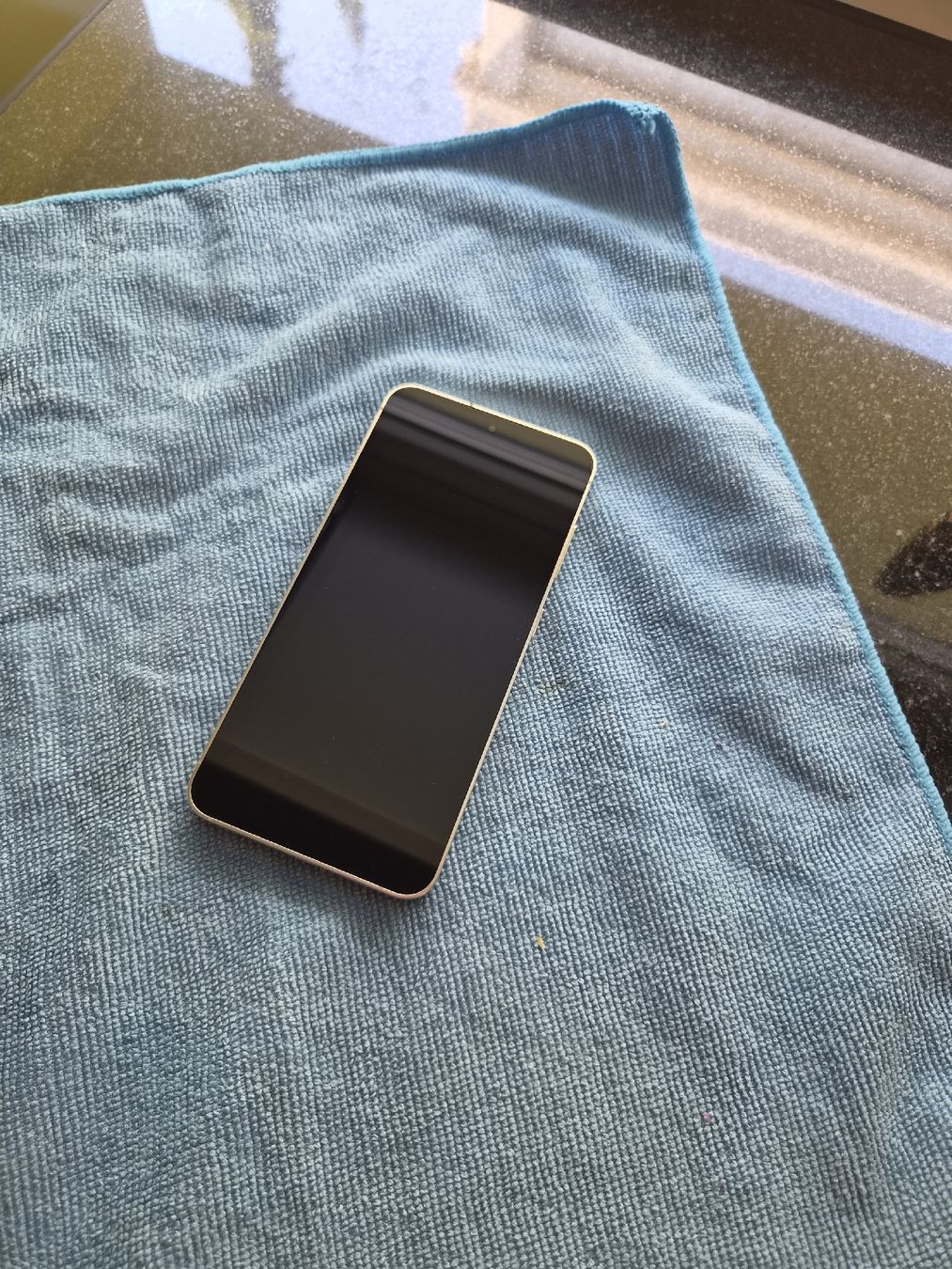 Samsung Handys / Smartphones: Samsung S24, 256 GB + 2 Hüllen – Gebraucht aus Olten von anschg 3