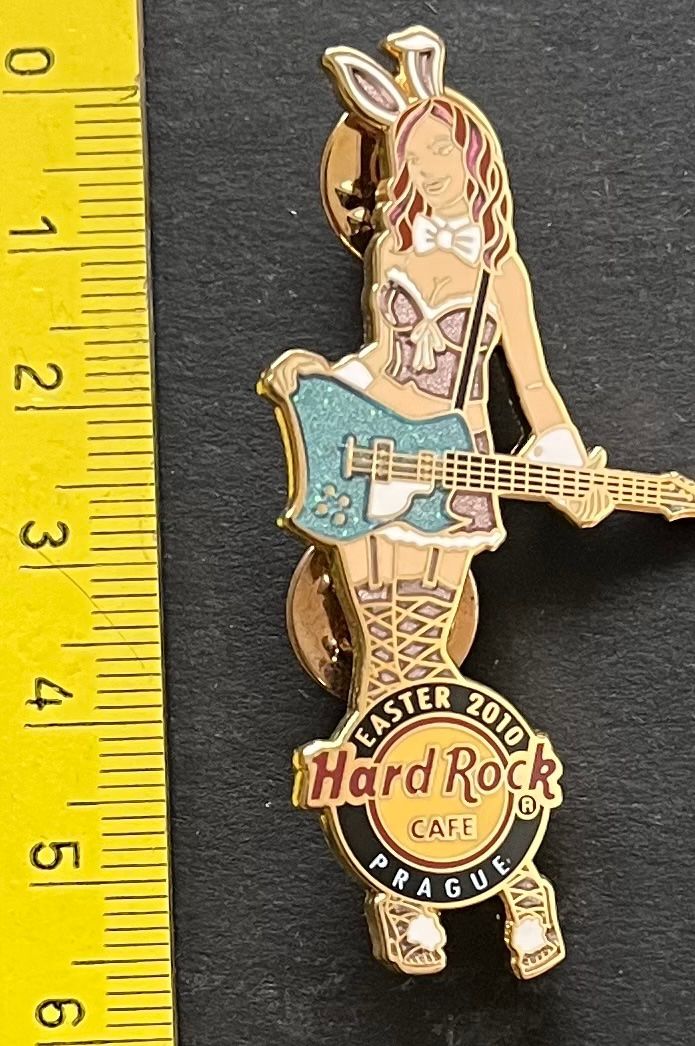 Hard Rock Cafe Plaquettes & Badges: Hardrockcafe Prag Easter 2010/ Pin Neu – D'occasion à Ostermundigen par DaxKarten-75