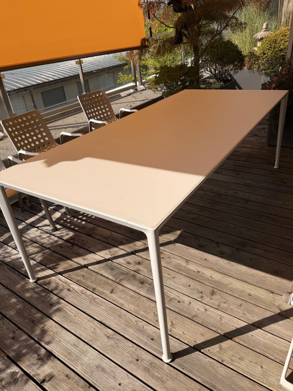 B&B Italia Tables: B&B Italia Gartentisch Mirto 200cm – D'occasion à Oberwil b. Zug par hallihallo12 2
