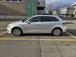 Audi A3 Sportback 1.6 TDI Attraction, Top Zustand!