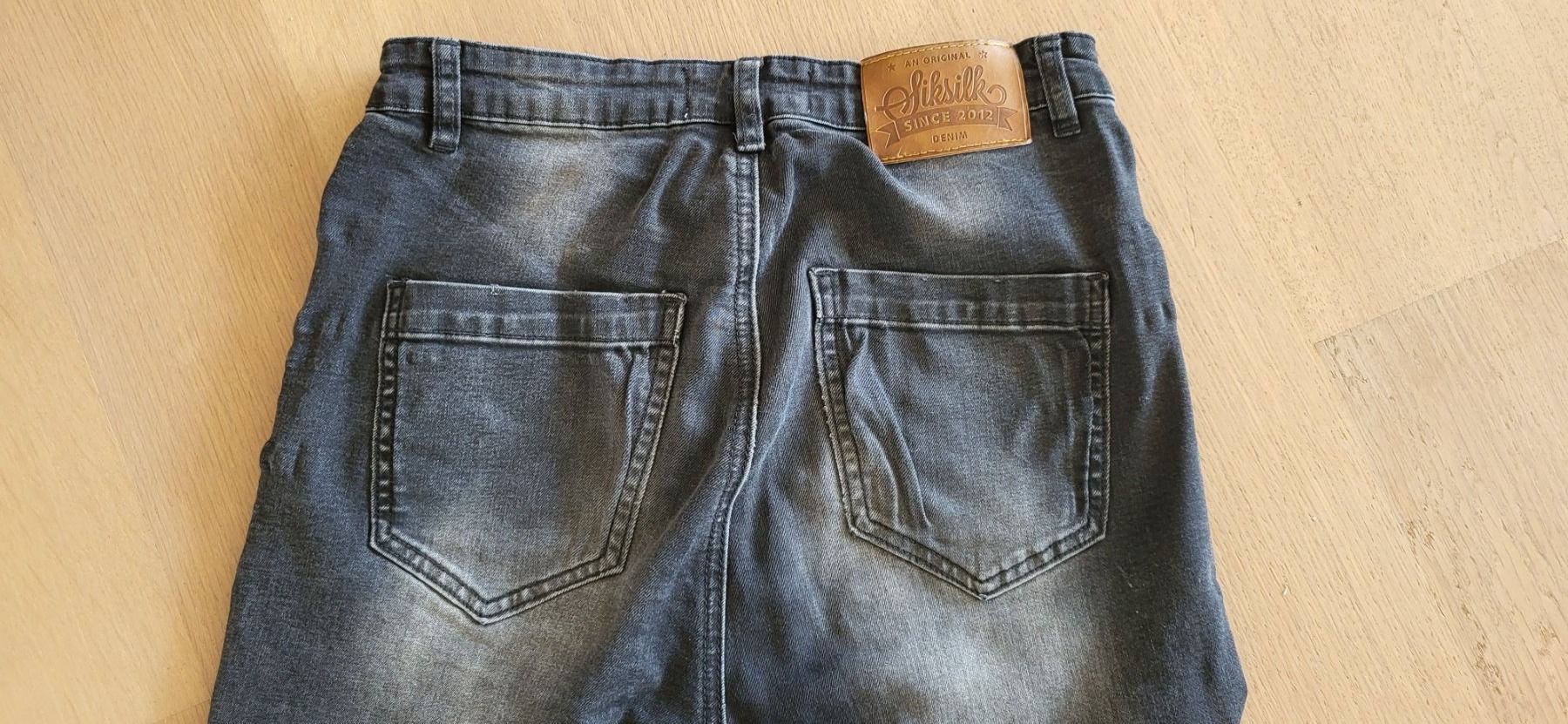 Siksilk Jeans: Siksilk Hose – Usato da Amlikon-Bissegg venduto da Schnuefeli4 3