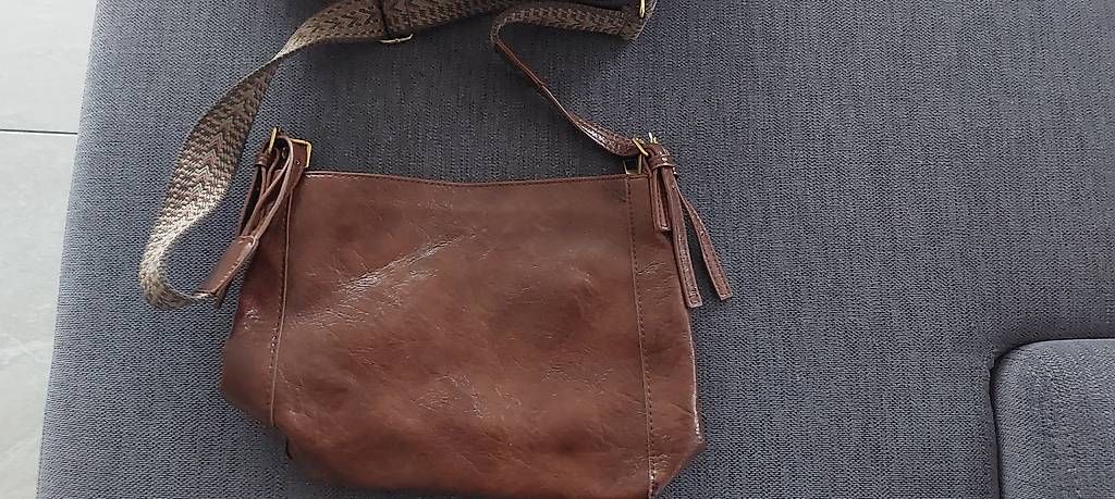 Borse da donna: schöne Handtaschen – Usato da Chur venduto da mal_6m7r 1