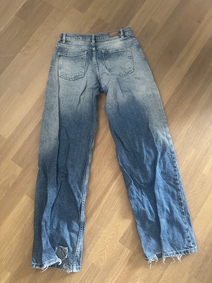 Jeans: Subdued Low Waist Jeans, Size 38 – Usato da Thalwil venduto da CamilleG01 1