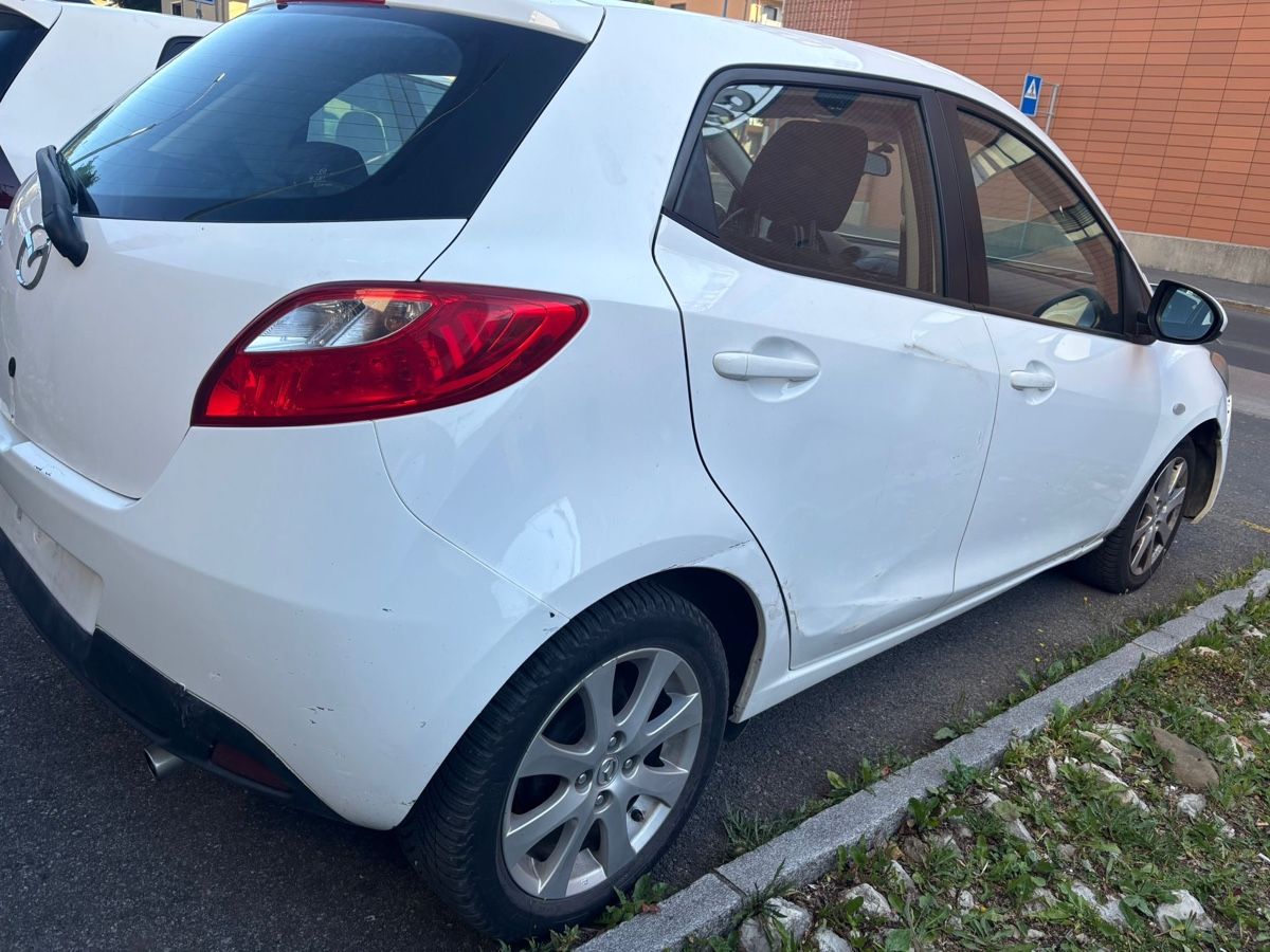 Mazda Autos: Mazda 2 – D'occasion à La Chaux-de-Fonds par Transportchezmax 2