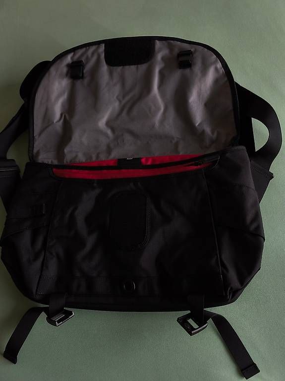 Taschen: Crumpler Labtoptasche – Neu und originalverpackt aus Aarau von gurnigel65 1