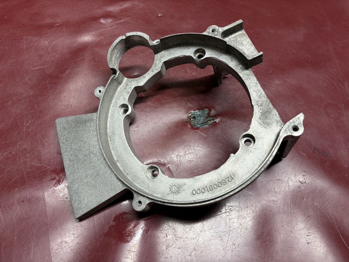 Pony Mofa-Ersatzteile: Mofa Pony Beta Halterung Gebläsehaube – Gebraucht aus Latterbach von Bbutz98 2