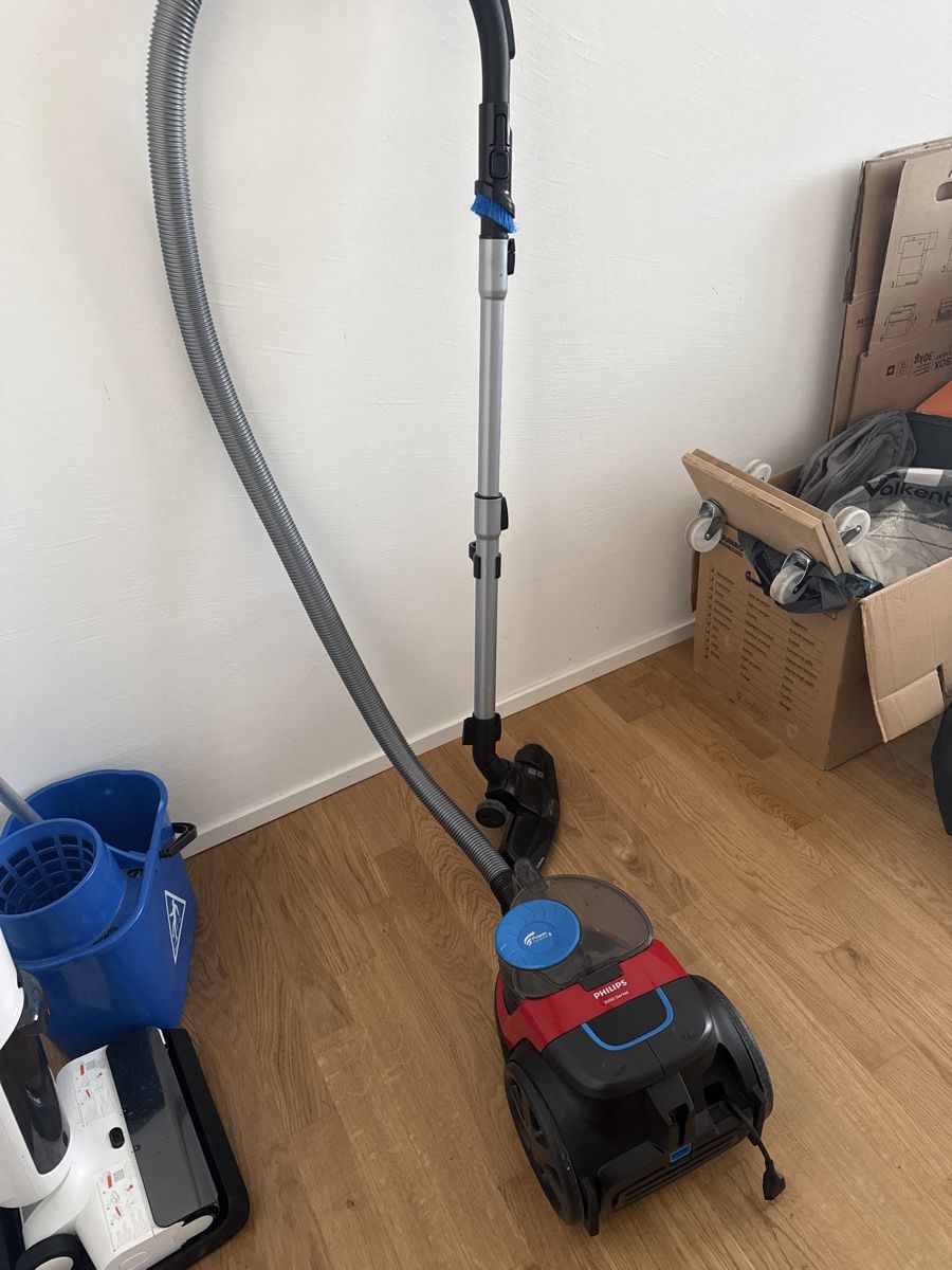 Philips Staubsauger & Zubehör: Philips Vacuum Cleaner 3000 Series – Defekt aus Zürich von okarioto 1