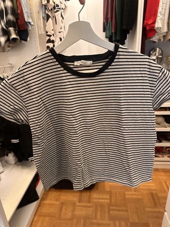 Crop Shirt, gestreift, schwarz/weiss, Gr. M, neuw.