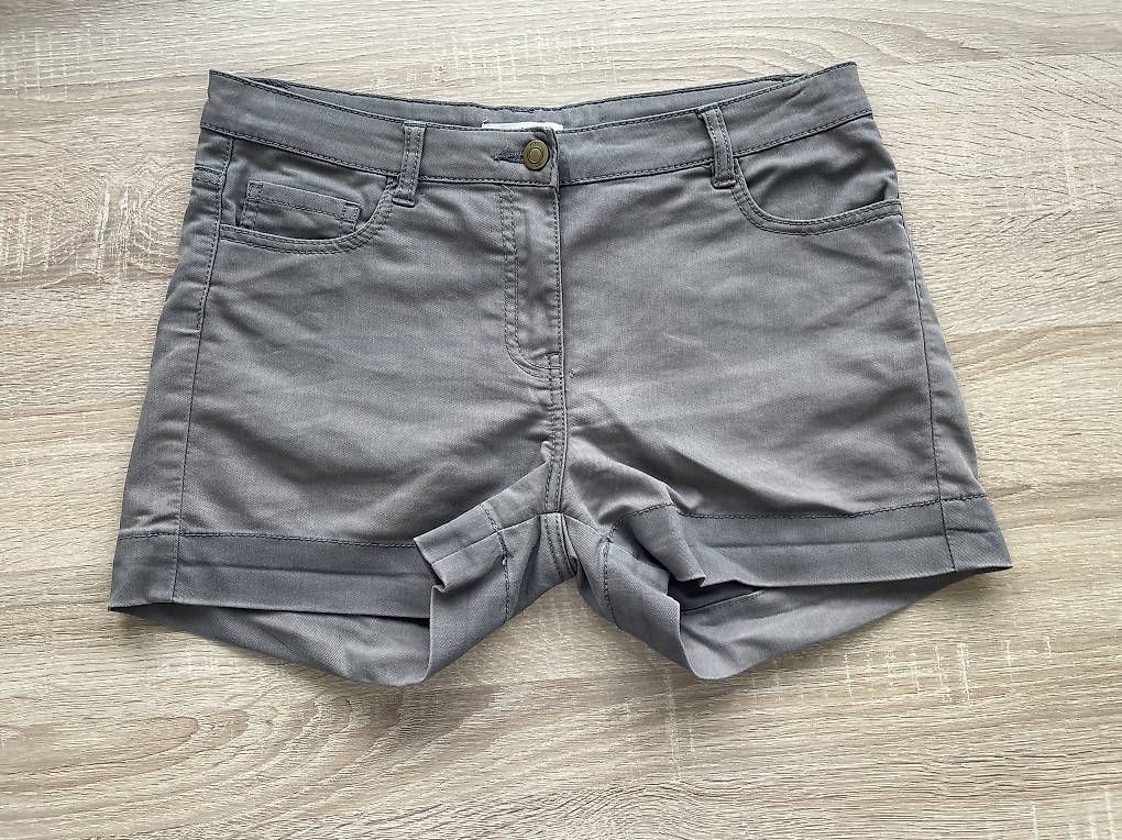 Hosen: Divers shorts et pantacourts – Gebraucht aus Bussigny von Ambre_06