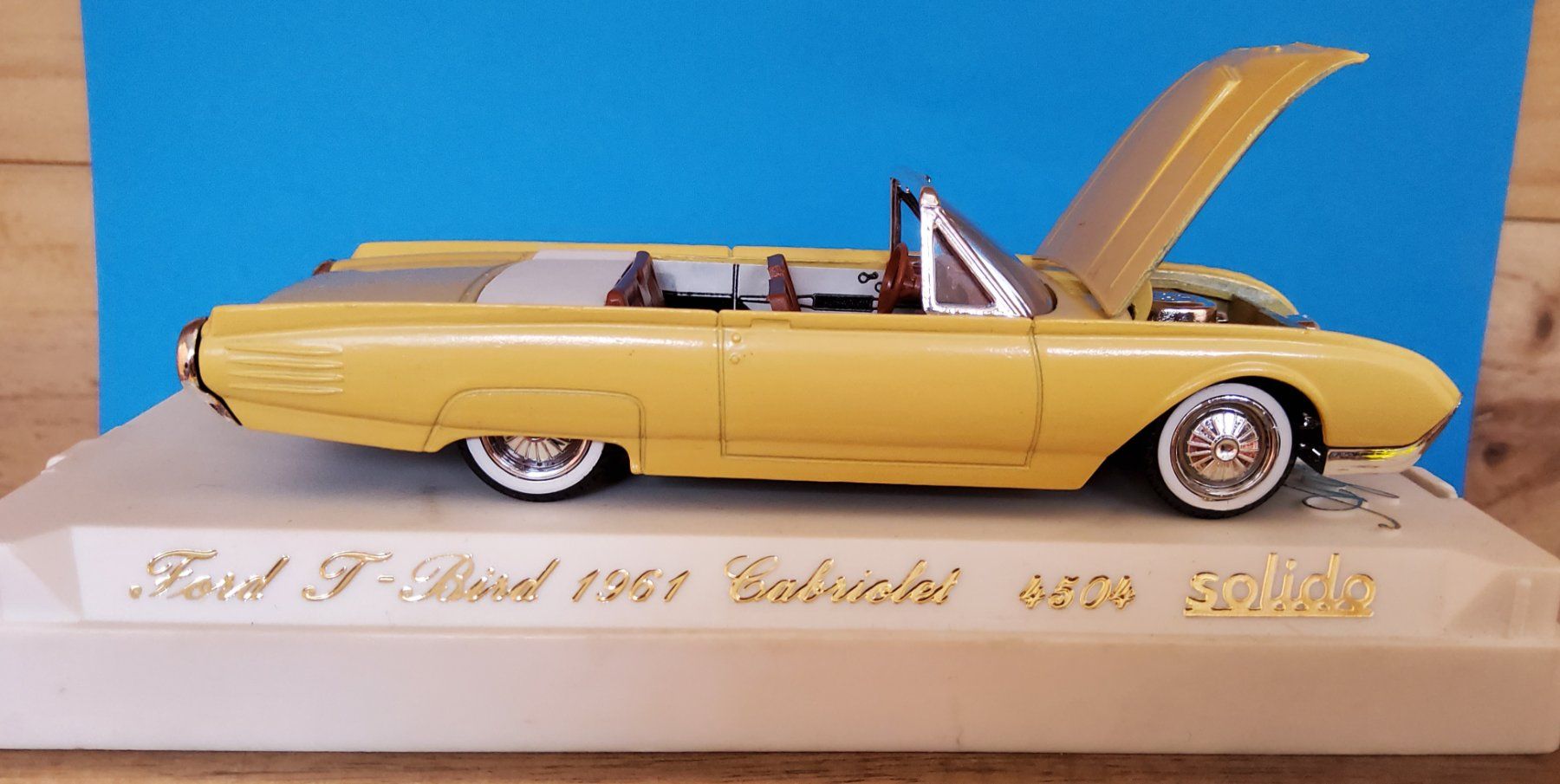 Ford Modellautos: Modellauto FORD THUNDERBIRD Cabriolet 1961 1:43 Solido – Neu (gemäss Beschreibung) aus Grüningen von VENOM59