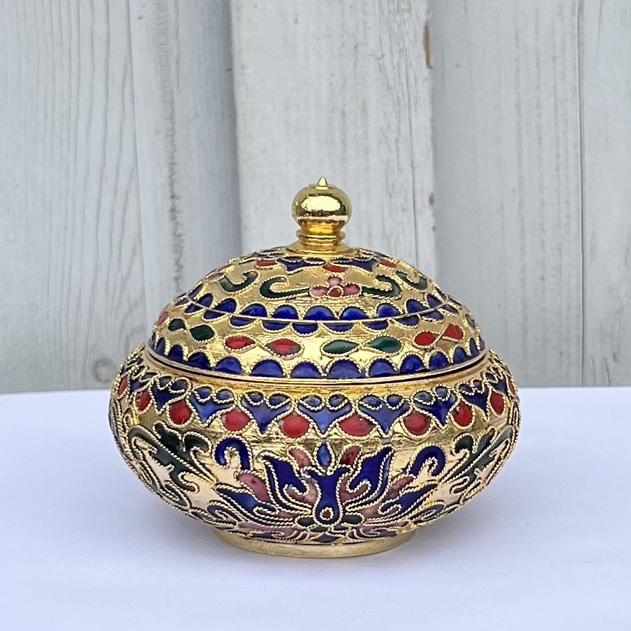 Portagioie: Dose mit Deckel, Gold farbig, Cloisonné-Emaille – Usato da Winterthur venduto da avelotte