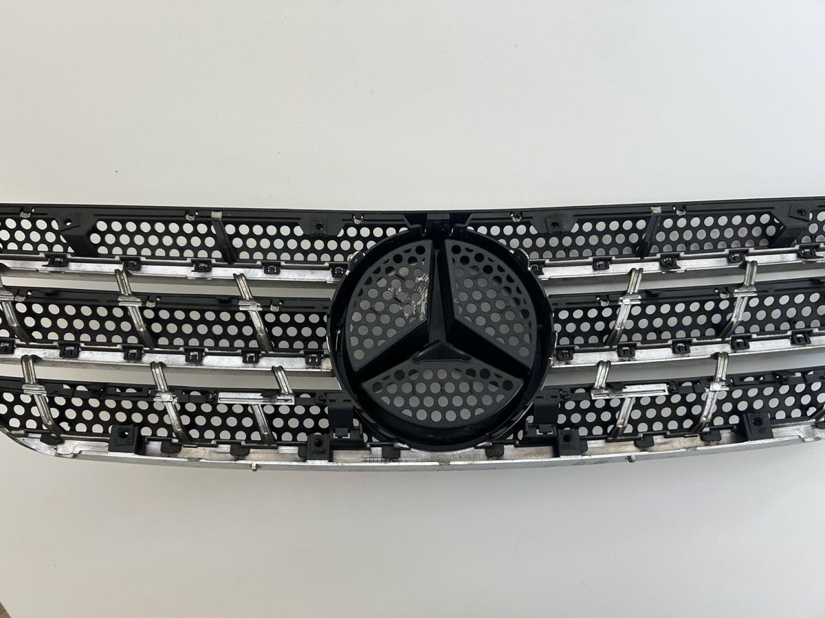 Mercedes-Benz Tutti pezzi di ricambio auto: Calandre avant Mercedes-Benz ML 2001 – Nuovo (secondo la descrizione) da Genève venduto da asi_r7hk 1