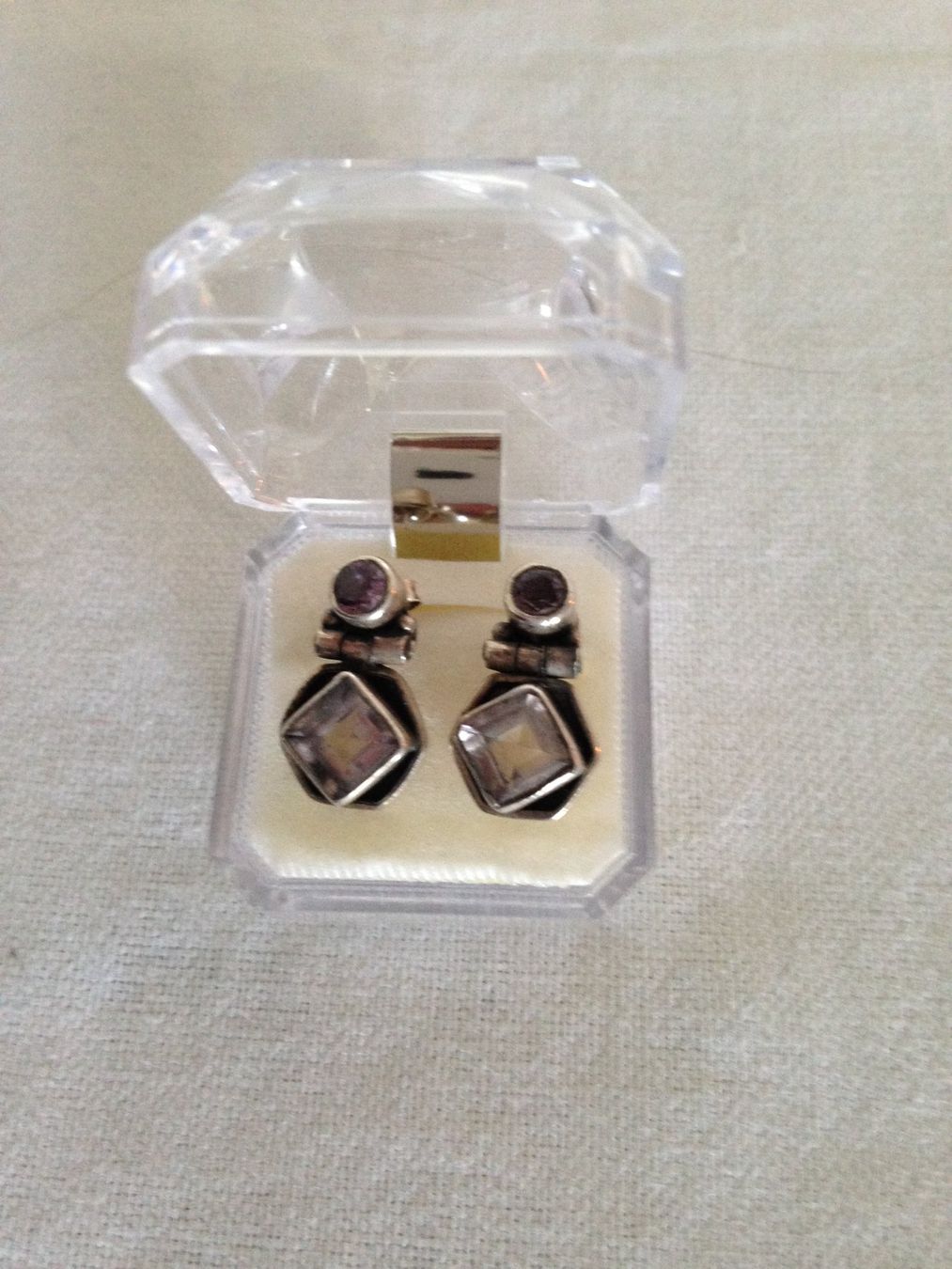 Orecchini pendenti & Orecchini a lobo: Silber Ohrstecker mit Amethyst – Usato da Dübendorf venduto da alracfo