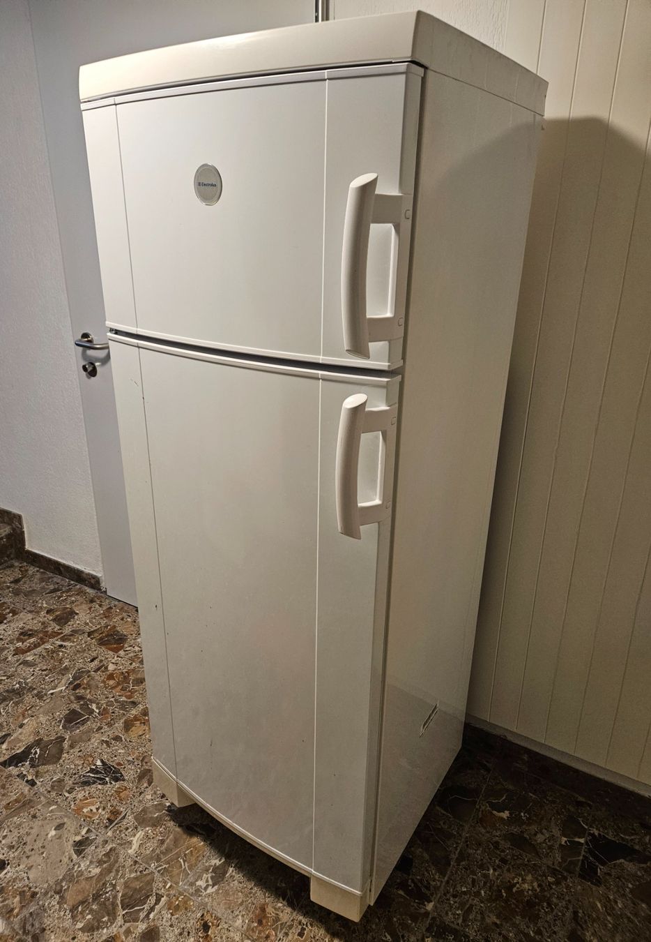 Electrolux Frigoriferi: Kühlschrank freistehend – Usato da Einsiedeln venduto da Amaros