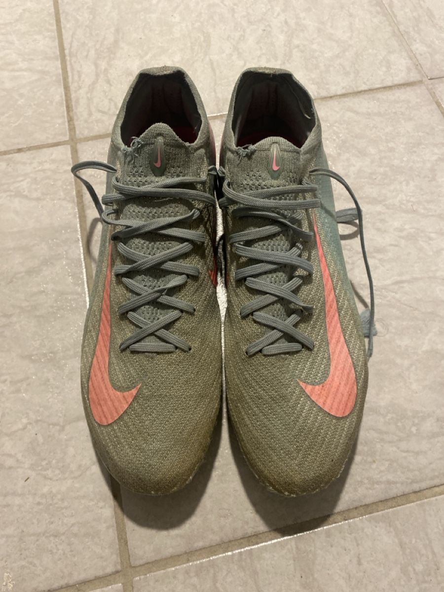 Scarpe da uomo: Fussballschuhe Gr. 44 – Usato da Wangen b. Olten venduto da janfon